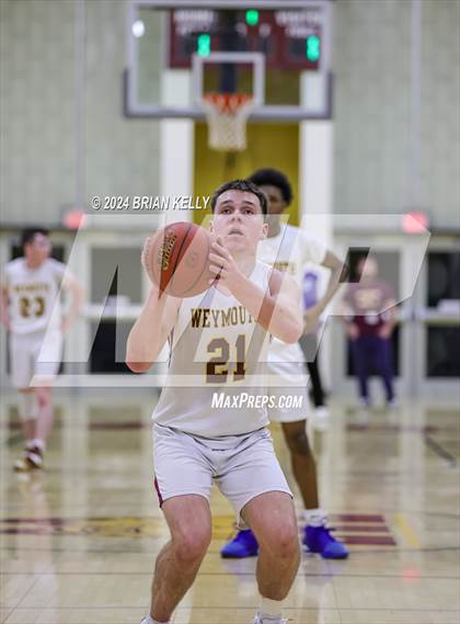 Thumbnail 2 in Weymouth vs Barnstable (MIAA Division 1 Preliminary Round) photogallery.