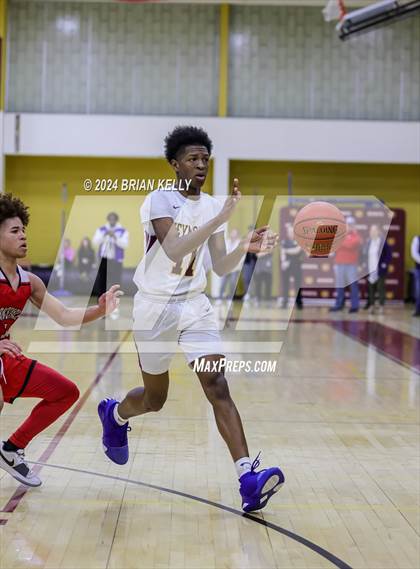 Thumbnail 2 in Weymouth vs Barnstable (MIAA Division 1 Preliminary Round) photogallery.