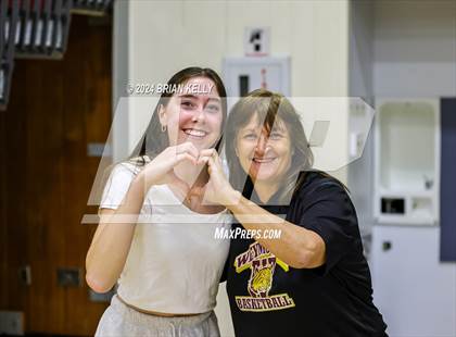 Thumbnail 3 in Weymouth vs Barnstable (MIAA Division 1 Preliminary Round) photogallery.