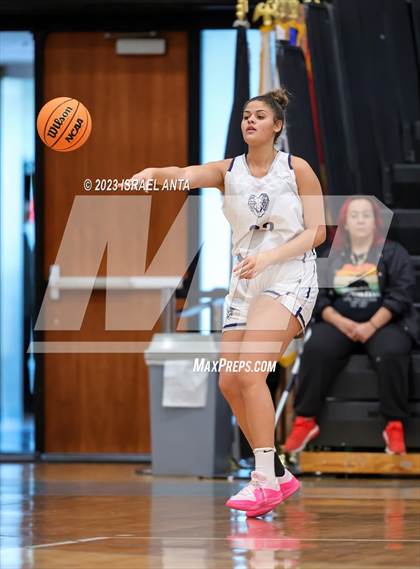 Thumbnail 3 in Purnell Swett vs. Lake View (2023 Robeson County Shootout) photogallery.