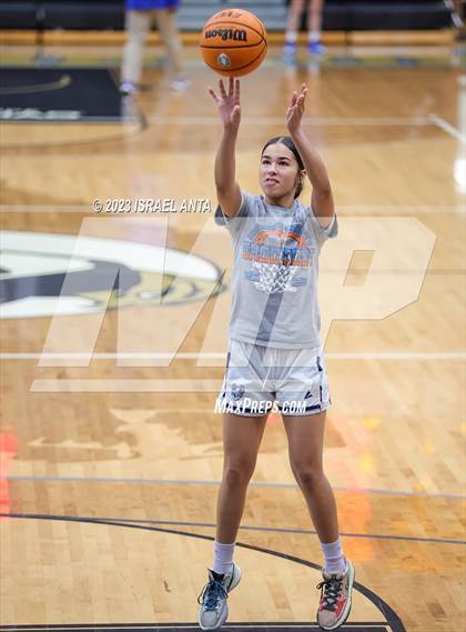 Thumbnail 3 in Purnell Swett vs. Lake View (2023 Robeson County Shootout) photogallery.
