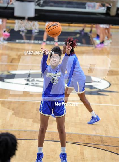 Thumbnail 2 in Purnell Swett vs. Lake View (2023 Robeson County Shootout) photogallery.