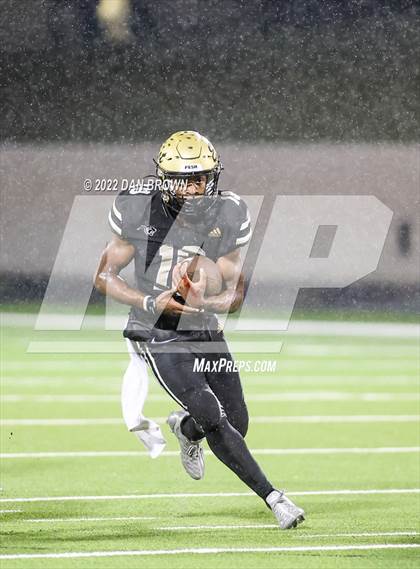 Thumbnail 1 in Lewisville @ Plano East photogallery.
