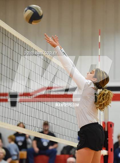Thumbnail 2 in Wortham vs. Valley Mills (UIL Div 2 Area Playoff) photogallery.