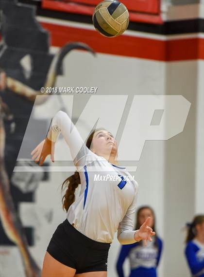 Thumbnail 3 in Wortham vs. Valley Mills (UIL Div 2 Area Playoff) photogallery.