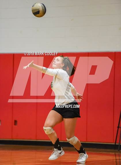 Thumbnail 2 in Wortham vs. Valley Mills (UIL Div 2 Area Playoff) photogallery.