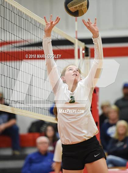 Thumbnail 2 in Wortham vs. Valley Mills (UIL Div 2 Area Playoff) photogallery.