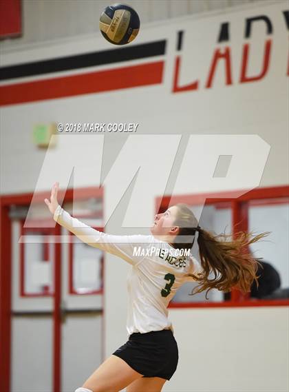 Thumbnail 3 in Wortham vs. Valley Mills (UIL Div 2 Area Playoff) photogallery.