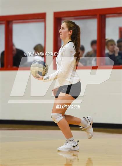 Thumbnail 2 in Wortham vs. Valley Mills (UIL Div 2 Area Playoff) photogallery.