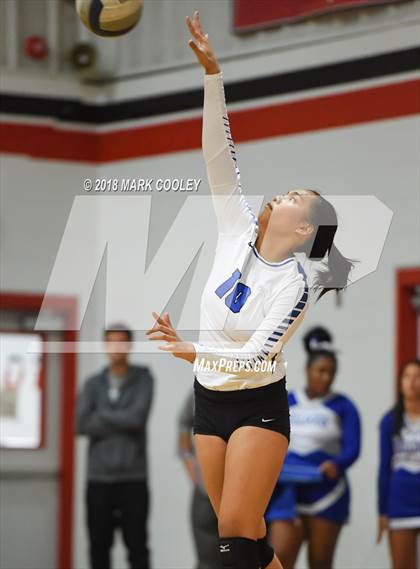 Thumbnail 1 in Wortham vs. Valley Mills (UIL Div 2 Area Playoff) photogallery.