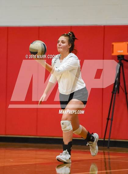 Thumbnail 3 in Wortham vs. Valley Mills (UIL Div 2 Area Playoff) photogallery.