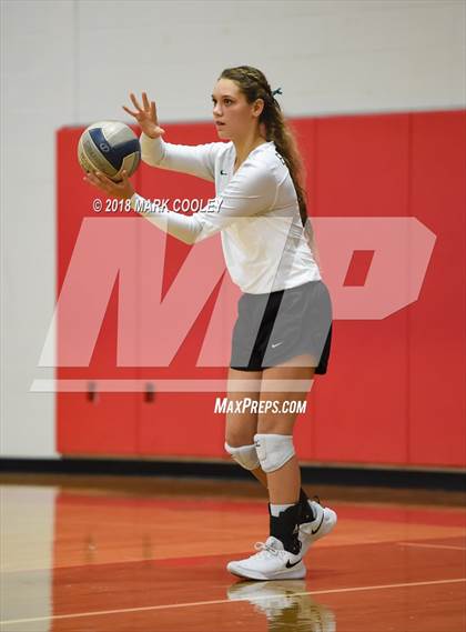 Thumbnail 3 in Wortham vs. Valley Mills (UIL Div 2 Area Playoff) photogallery.