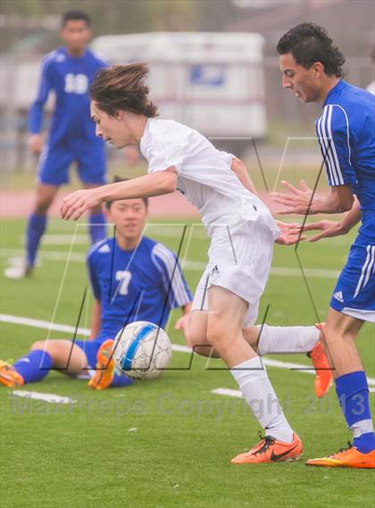 Thumbnail 1 in Mandeville vs East Jefferson (East Bank Cup) photogallery.