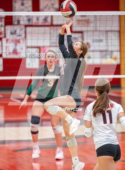 Thumbnail 1 in Moreau Catholic @ James Logan photogallery.