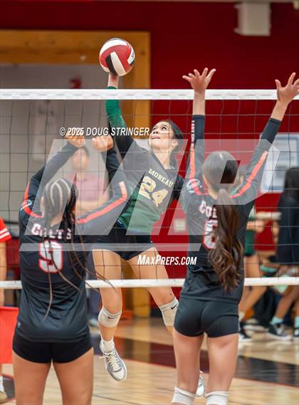 Thumbnail 3 in Moreau Catholic @ James Logan photogallery.