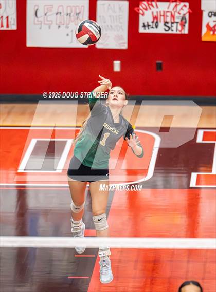 Thumbnail 2 in Moreau Catholic @ James Logan photogallery.