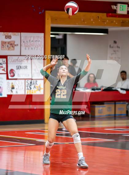 Thumbnail 3 in Moreau Catholic @ James Logan photogallery.