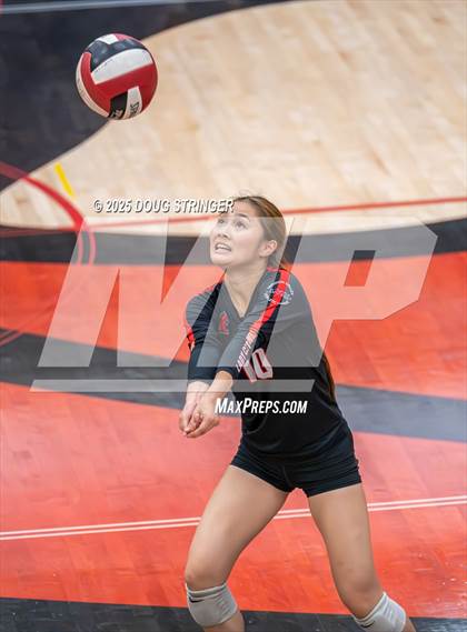 Thumbnail 2 in Moreau Catholic @ James Logan photogallery.