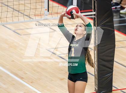 Thumbnail 3 in Moreau Catholic @ James Logan photogallery.
