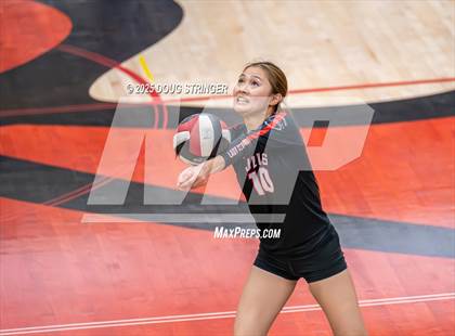 Thumbnail 2 in Moreau Catholic @ James Logan photogallery.