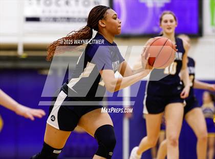 Thumbnail 1 in Notre Dame Academy @ Newport Central Catholic photogallery.