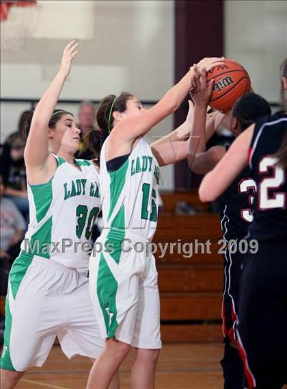 Thumbnail 3 in Rio Vista vs Slaton (Fantasy of Lights Tournament) photogallery.