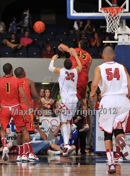 Thumbnail 3 in Orange Lutheran vs. Mission Viejo (CIF SS D1A Final) photogallery.