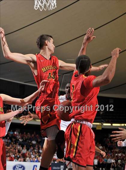 Thumbnail 3 in Orange Lutheran vs. Mission Viejo (CIF SS D1A Final) photogallery.
