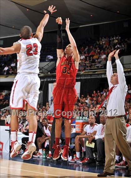 Thumbnail 2 in Orange Lutheran vs. Mission Viejo (CIF SS D1A Final) photogallery.