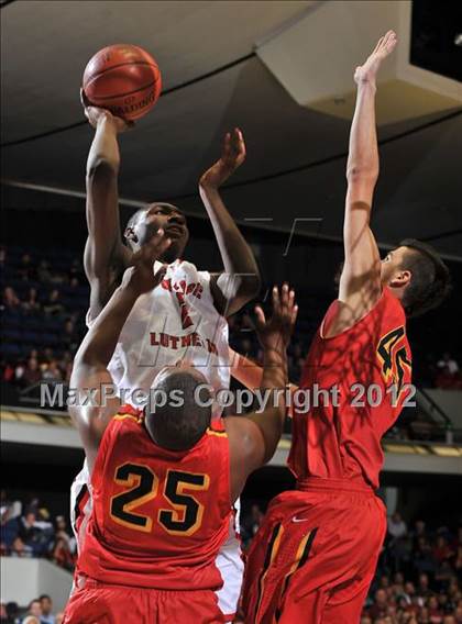 Thumbnail 1 in Orange Lutheran vs. Mission Viejo (CIF SS D1A Final) photogallery.