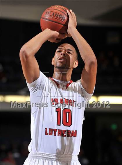 Thumbnail 2 in Orange Lutheran vs. Mission Viejo (CIF SS D1A Final) photogallery.