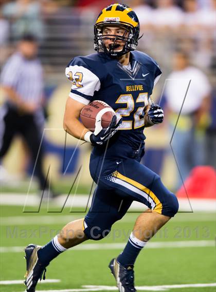 Thumbnail 3 in Bellevue vs. Skyline (Emerald City Classic) photogallery.