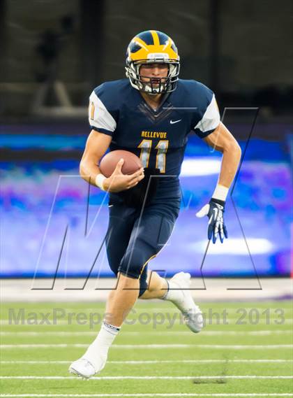 Thumbnail 2 in Bellevue vs. Skyline (Emerald City Classic) photogallery.