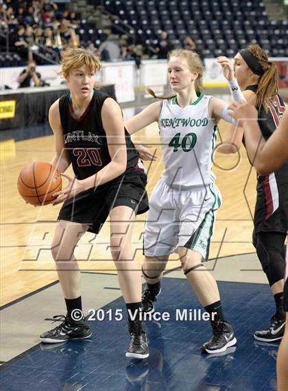 Thumbnail 2 in Kentlake vs. Kentwood photogallery.
