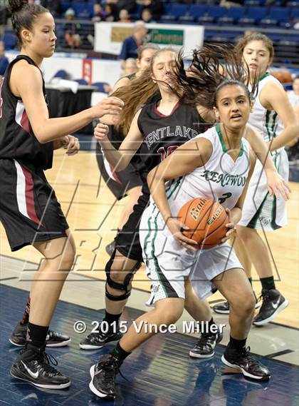 Thumbnail 3 in Kentlake vs. Kentwood photogallery.