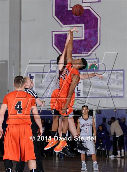 Thumbnail 1 in Foothill vs. Whitney (St. Hope Elite Classic) photogallery.