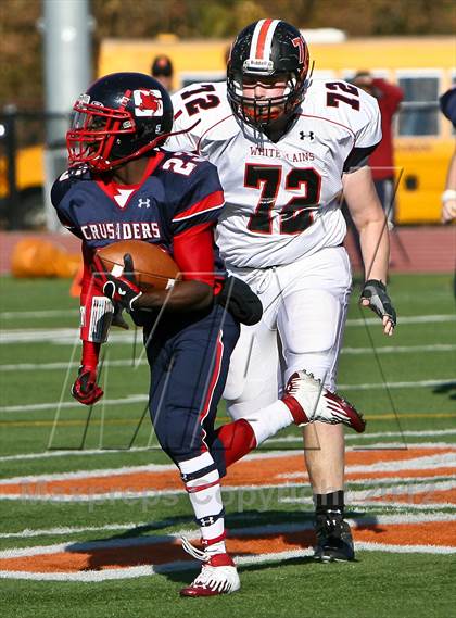 Thumbnail 2 in White Plains @ Archbishop Stepinac (Turkey Bowl) photogallery.