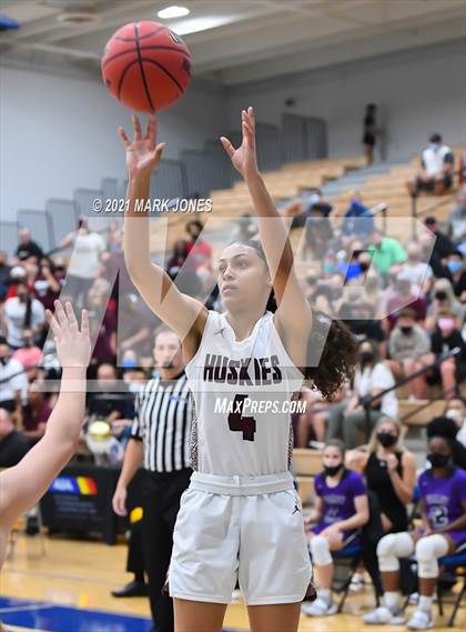 Thumbnail 2 in Valley Vista vs. Hamilton (AIA 6A Final) photogallery.