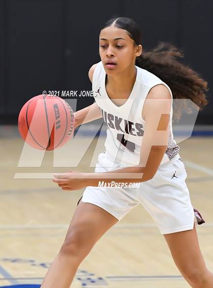 Thumbnail 3 in Valley Vista vs. Hamilton (AIA 6A Final) photogallery.