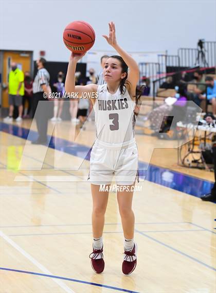 Thumbnail 3 in Valley Vista vs. Hamilton (AIA 6A Final) photogallery.
