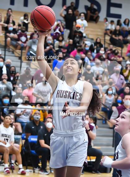 Thumbnail 3 in Valley Vista vs. Hamilton (AIA 6A Final) photogallery.