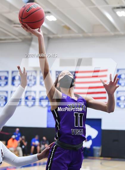 Thumbnail 1 in Valley Vista vs. Hamilton (AIA 6A Final) photogallery.