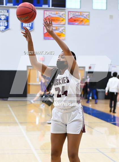 Thumbnail 2 in Valley Vista vs. Hamilton (AIA 6A Final) photogallery.