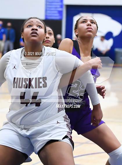 Thumbnail 1 in Valley Vista vs. Hamilton (AIA 6A Final) photogallery.