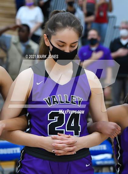 Thumbnail 3 in Valley Vista vs. Hamilton (AIA 6A Final) photogallery.