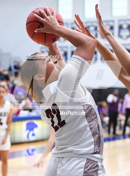 Thumbnail 3 in Valley Vista vs. Hamilton (AIA 6A Final) photogallery.