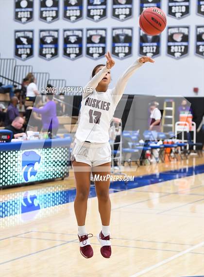 Thumbnail 3 in Valley Vista vs. Hamilton (AIA 6A Final) photogallery.