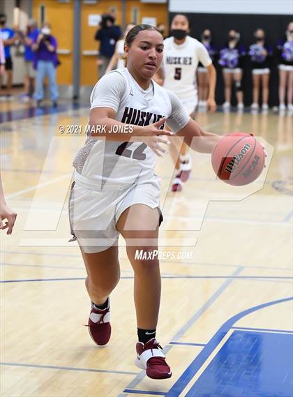 Thumbnail 1 in Valley Vista vs. Hamilton (AIA 6A Final) photogallery.