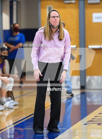 Thumbnail 1 in Valley Vista vs. Hamilton (AIA 6A Final) photogallery.