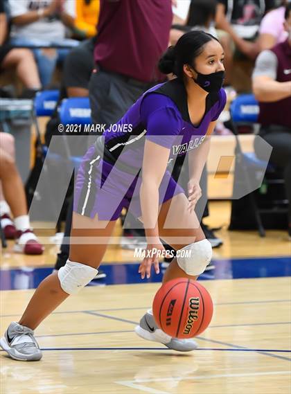 Thumbnail 3 in Valley Vista vs. Hamilton (AIA 6A Final) photogallery.